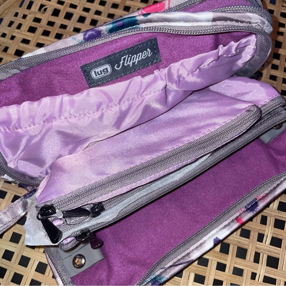 Lug Flipper Jewelry Clutch - Picture 8 of 9